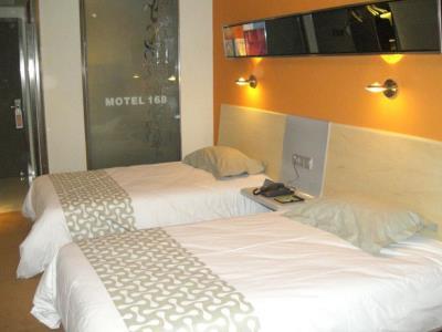 Da Zhong Hotel Indoor Stadium Xuhui Шанхай Екстериор снимка
