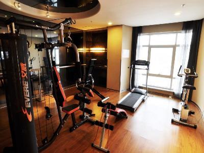 Da Zhong Hotel Indoor Stadium Xuhui Шанхай Екстериор снимка