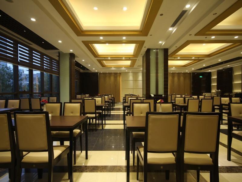 Da Zhong Hotel Indoor Stadium Xuhui Шанхай Екстериор снимка